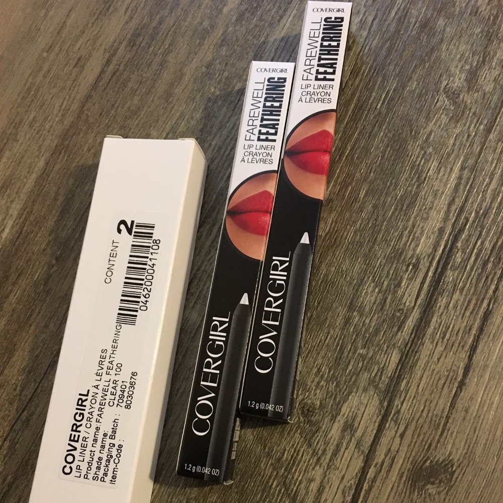 COVERGIRL OUTLAST LIPLINER NEW!